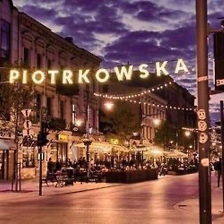 P-122 Piotrkowska Apartment. Lodz  Luaran gambar