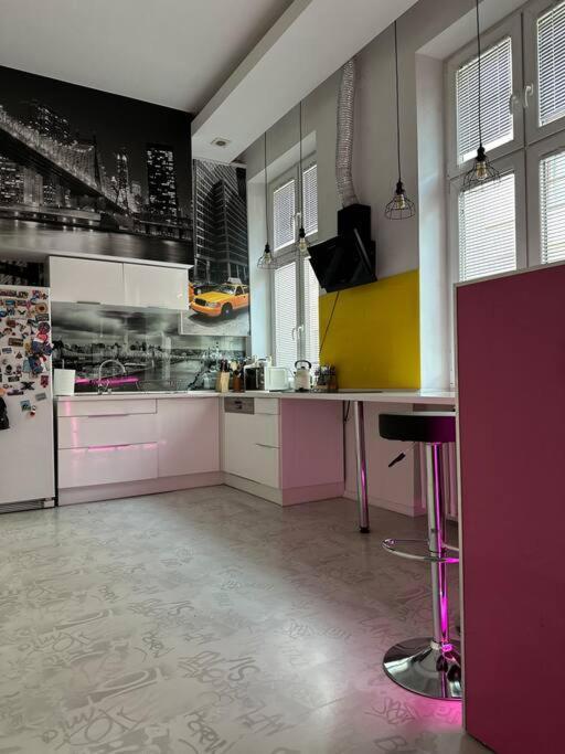 P-122 Piotrkowska Apartment. Lodz  Luaran gambar