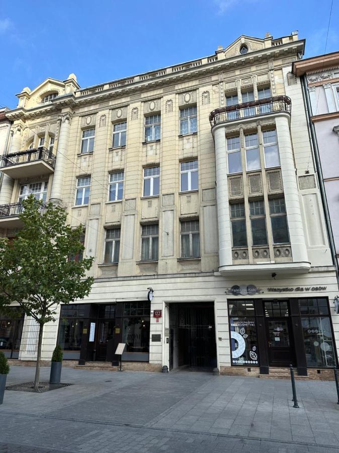 P-122 Piotrkowska Apartment. Lodz  Luaran gambar