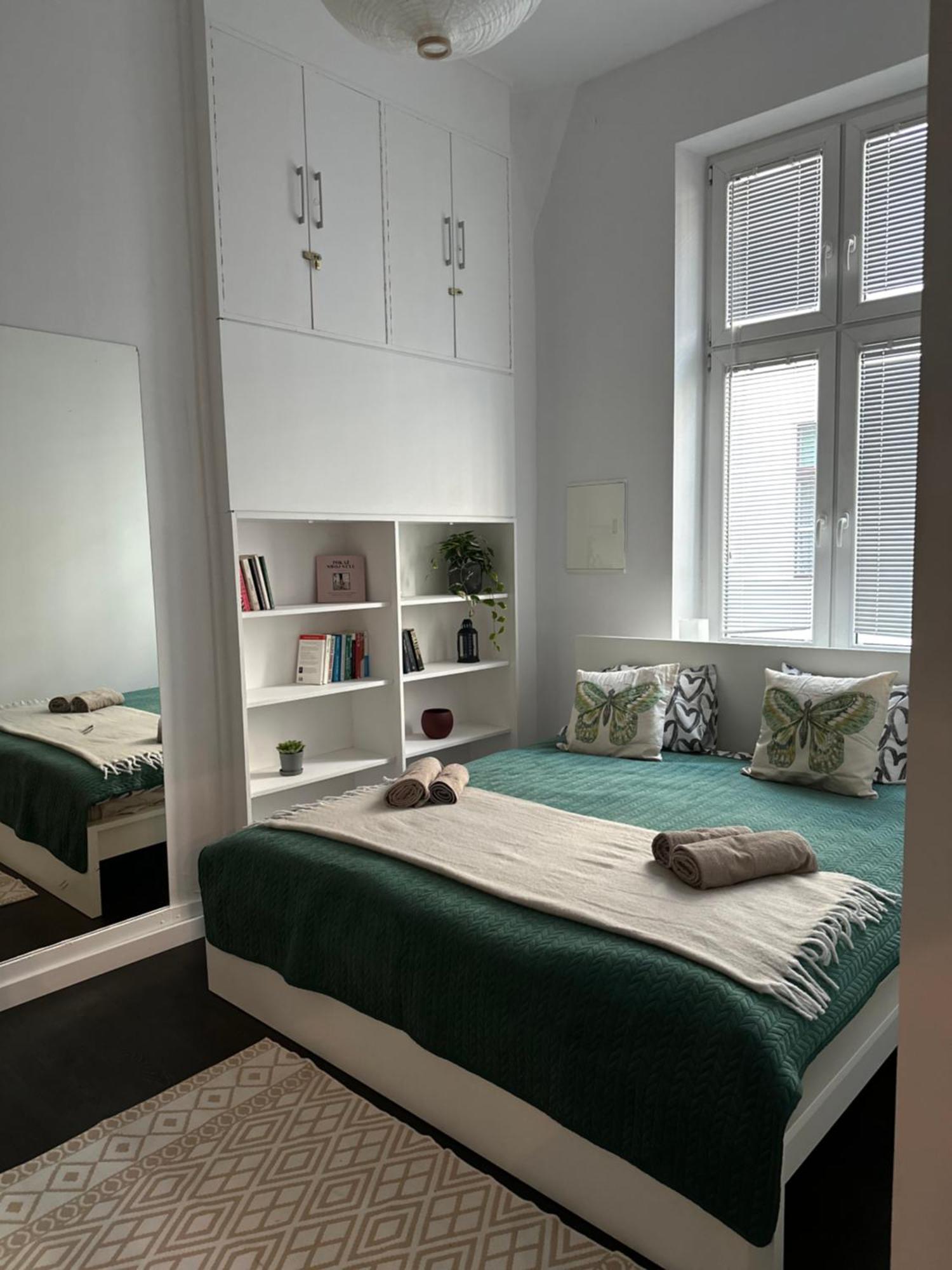P-122 Piotrkowska Apartment. Lodz  Luaran gambar